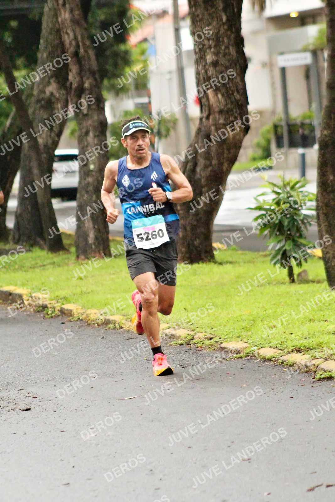 Foto del MEDIO MARATÓN ATLAS en Av. Patria, frente al Parque El Polvorín, Zapopan a las 08:02 · dorsal 5260