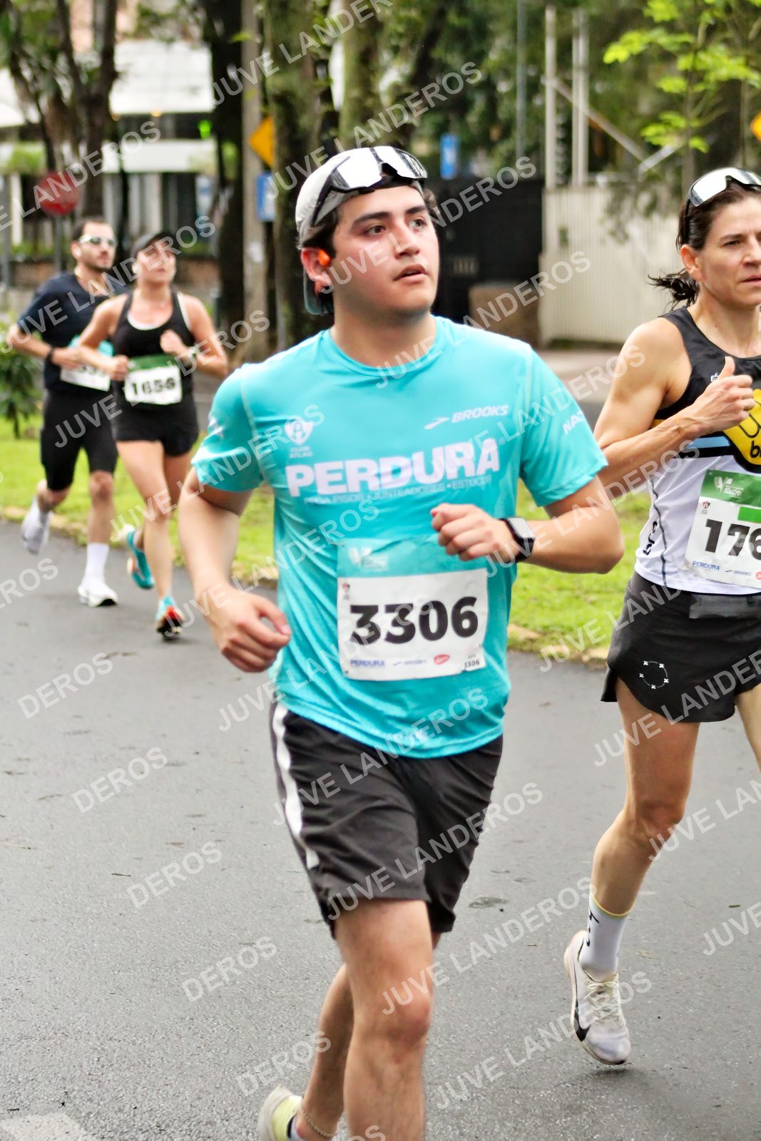 Foto del MEDIO MARATÓN ATLAS en Av. Patria, frente al Parque El Polvorín, Zapopan a las 08:12 · dorsal 3306, 1656
