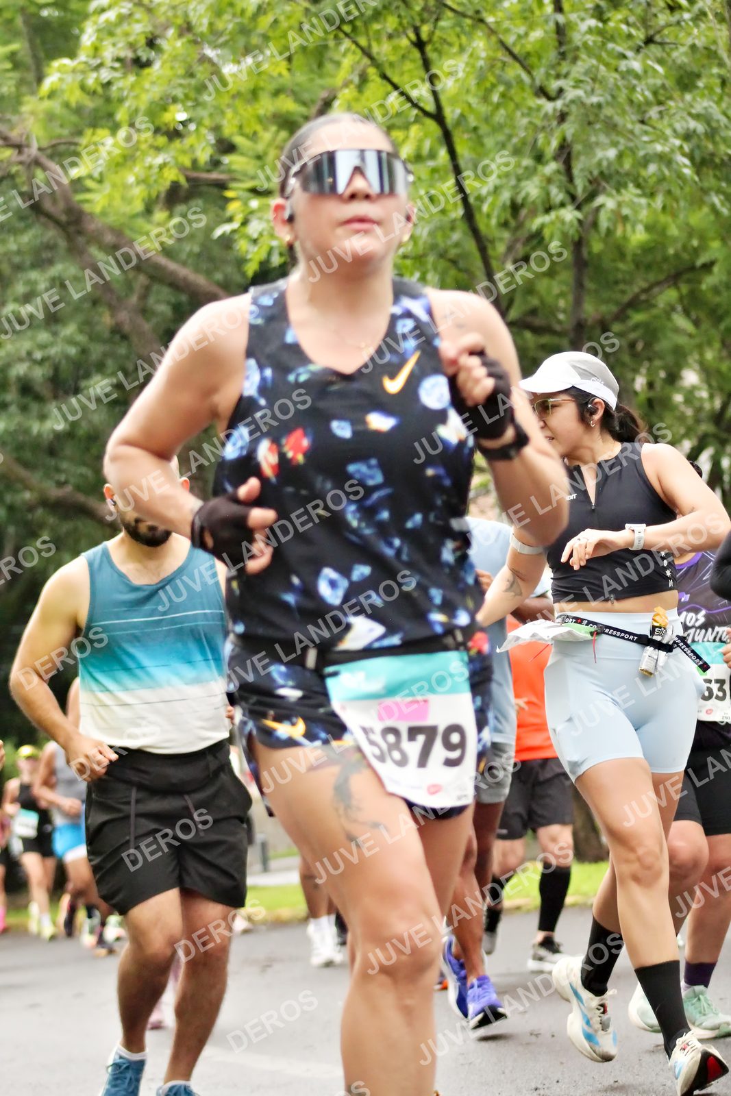 Foto del MEDIO MARATÓN ATLAS en Av. Patria, frente al Parque El Polvorín, Zapopan a las 08:28 · dorsal 5879, 53
