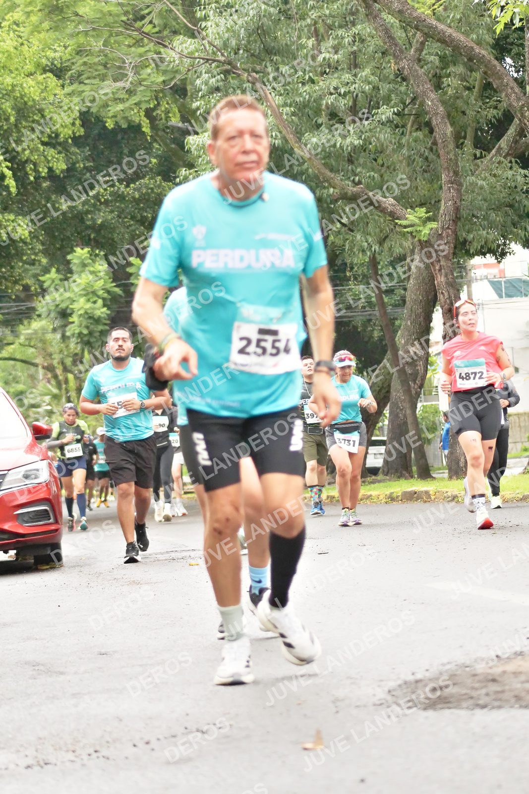 Foto del MEDIO MARATÓN ATLAS en Av. Patria, frente al Parque El Polvorín, Zapopan a las 08:40 · dorsal 4872, 2554, 3731, 6855