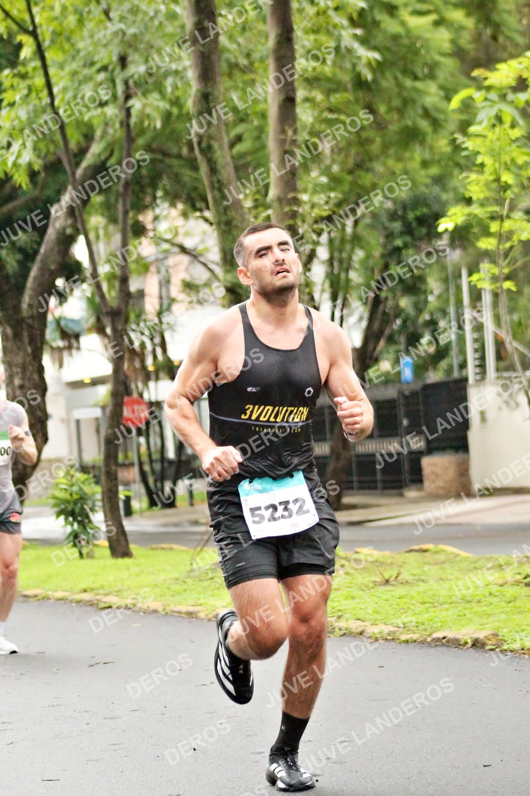 Foto del MEDIO MARATÓN ATLAS en Av. Patria, frente al Parque El Polvorín, Zapopan a las 08:05 · dorsal 5232, 0