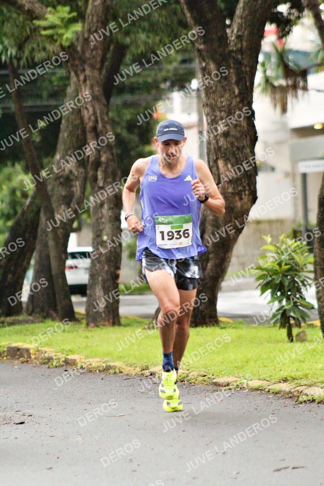 Foto del MEDIO MARATÓN ATLAS en Av. Patria, frente al Parque El Polvorín, Zapopan a las 08:01 · dorsal 1936