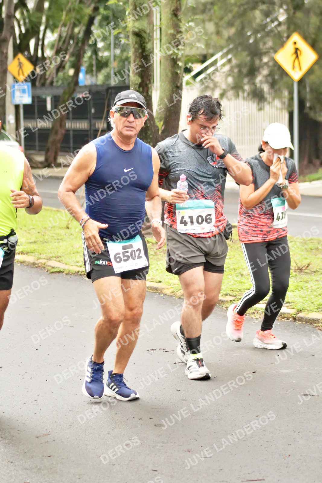 Foto del MEDIO MARATÓN ATLAS en Av. Patria, frente al Parque El Polvorín, Zapopan a las 08:52 · dorsal 6502, 4106