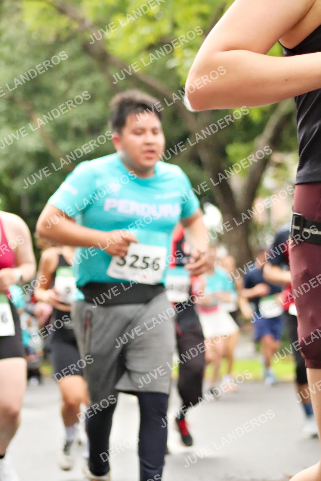 Foto del MEDIO MARATÓN ATLAS en Av. Patria, frente al Parque El Polvorín, Zapopan a las 08:38 · dorsal 3256