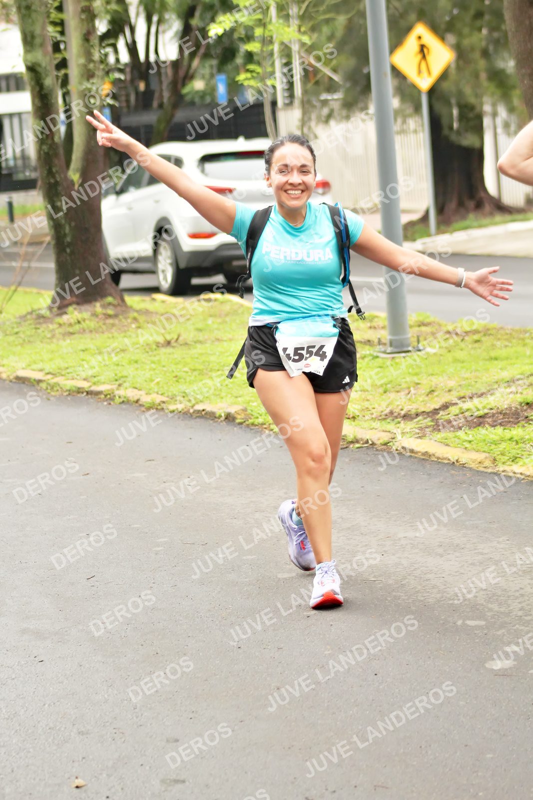 Foto del MEDIO MARATÓN ATLAS en Av. Patria, frente al Parque El Polvorín, Zapopan a las 08:57 · dorsal 554