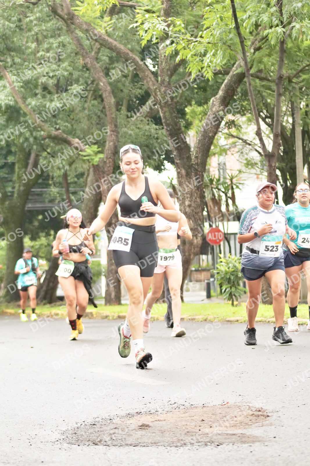 Foto del MEDIO MARATÓN ATLAS en Av. Patria, frente al Parque El Polvorín, Zapopan a las 08:47 · dorsal 523, 24, 1979, 85