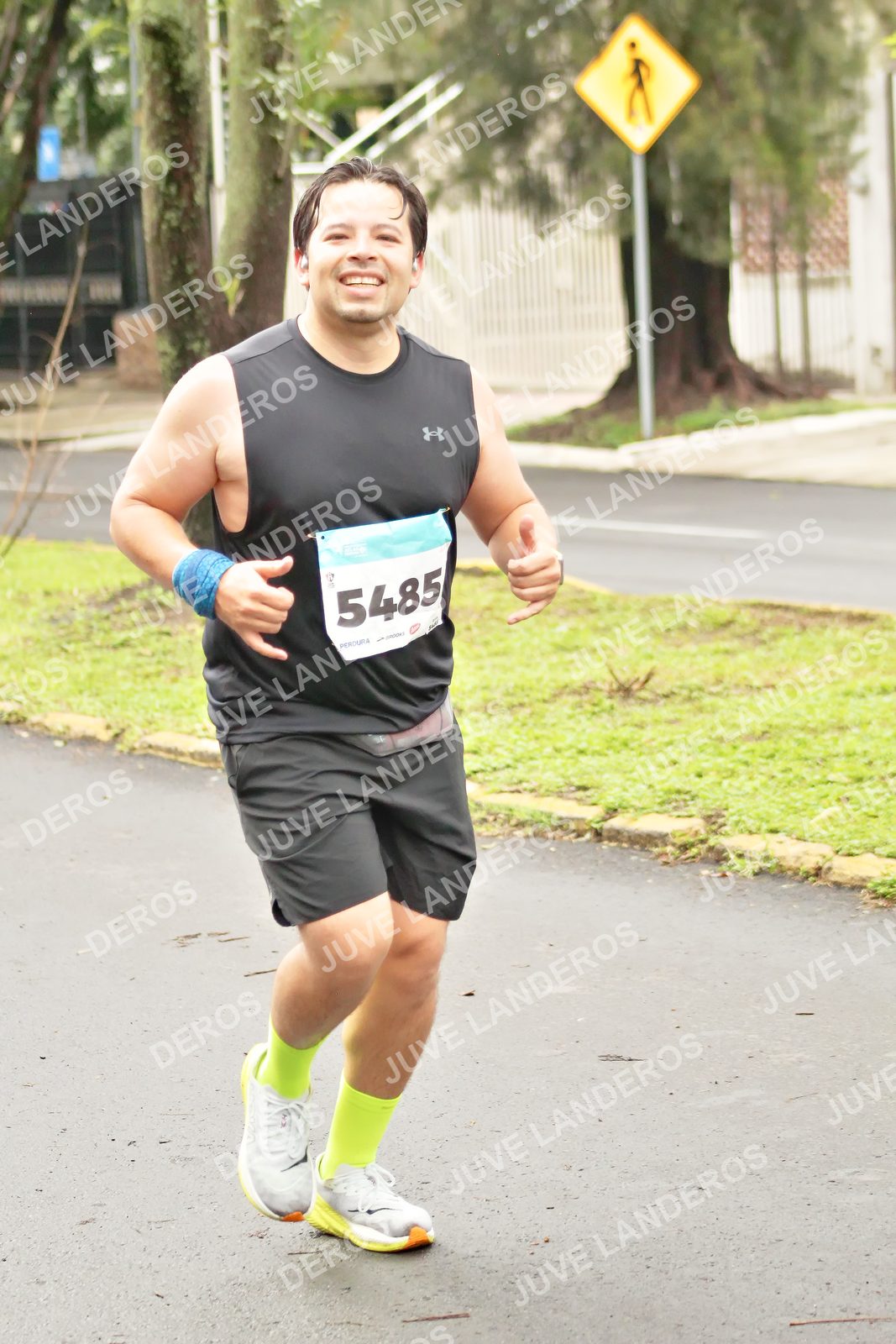 Foto del MEDIO MARATÓN ATLAS en Av. Patria, frente al Parque El Polvorín, Zapopan a las 08:53 · dorsal 5485