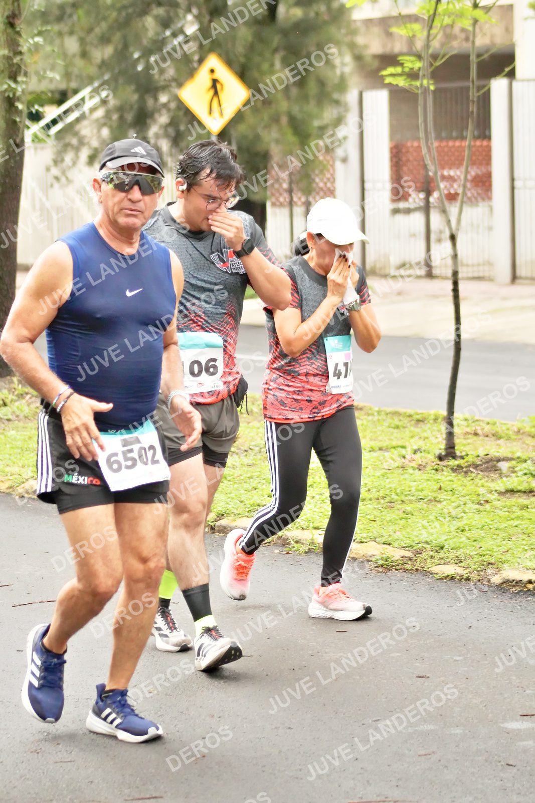 Foto del MEDIO MARATÓN ATLAS en Av. Patria, frente al Parque El Polvorín, Zapopan a las 08:52 · dorsal 6, 6502