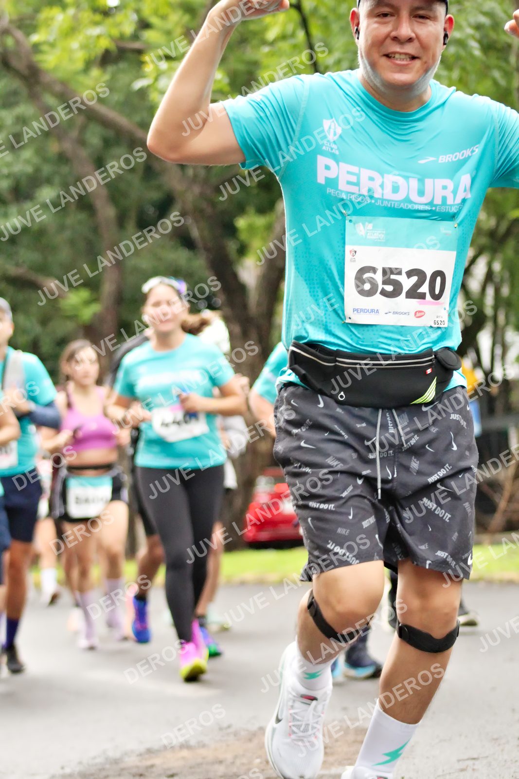 Foto del MEDIO MARATÓN ATLAS en Av. Patria, frente al Parque El Polvorín, Zapopan a las 08:38 · dorsal 6520
