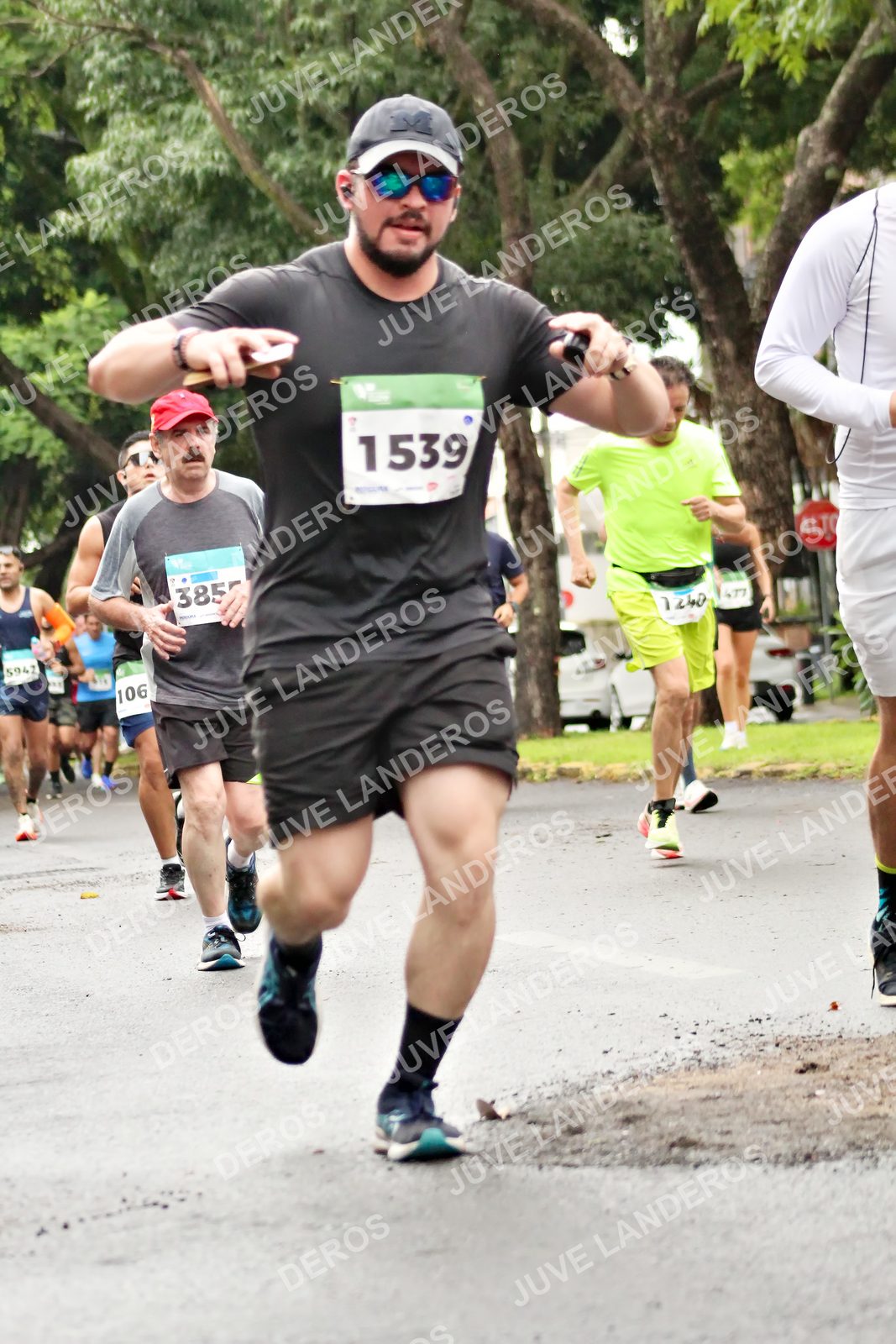 Foto del MEDIO MARATÓN ATLAS en Av. Patria, frente al Parque El Polvorín, Zapopan a las 08:30 · dorsal 1539, 1240, 5942, 477