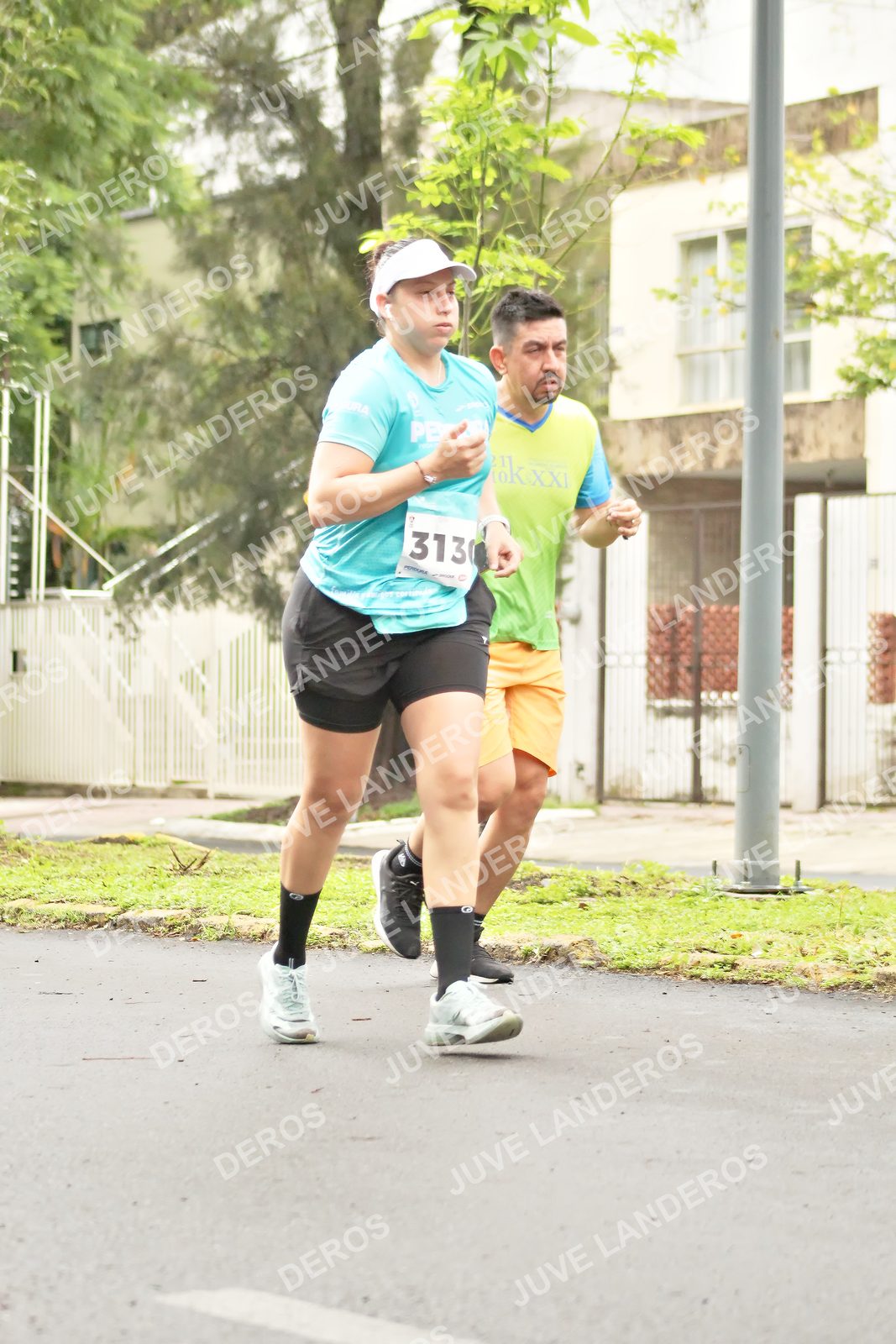 Foto del MEDIO MARATÓN ATLAS en Av. Patria, frente al Parque El Polvorín, Zapopan a las 08:46 · dorsal 3130
