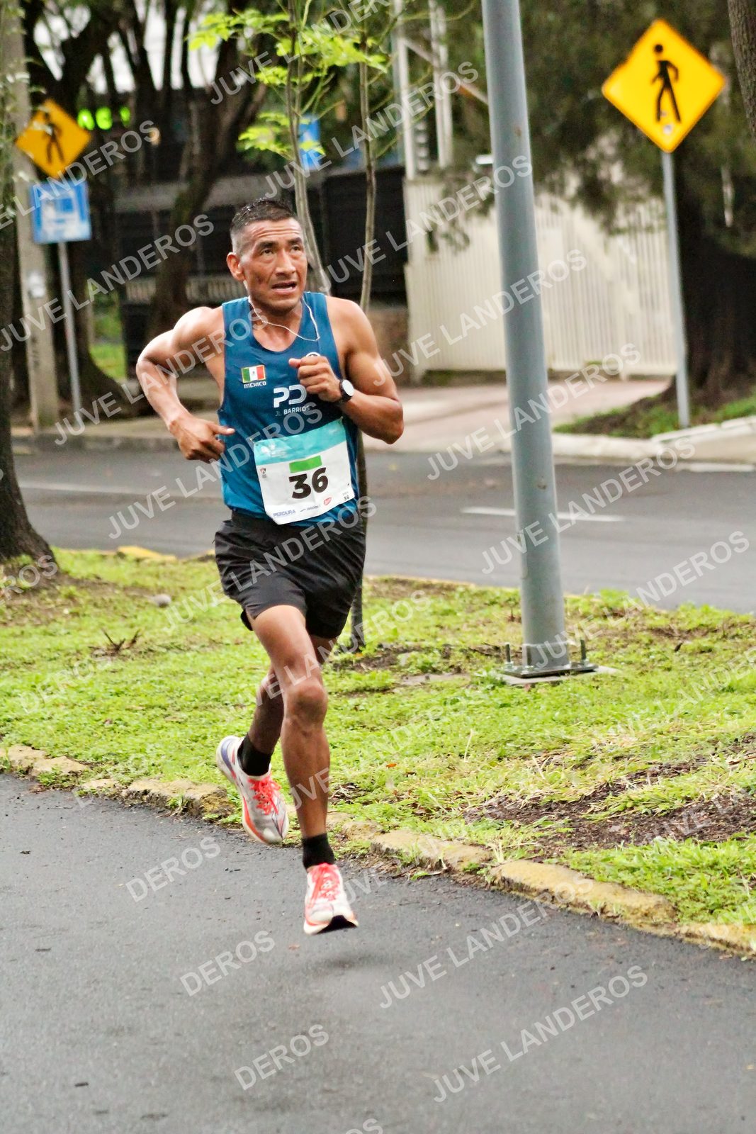 Foto del MEDIO MARATÓN ATLAS en Av. Patria, frente al Parque El Polvorín, Zapopan a las 07:54 · dorsal 36