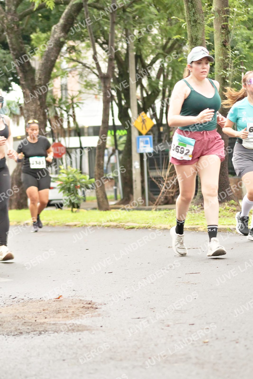 Foto del MEDIO MARATÓN ATLAS en Av. Patria, frente al Parque El Polvorín, Zapopan a las 08:45 · dorsal 3692, 6, 3381