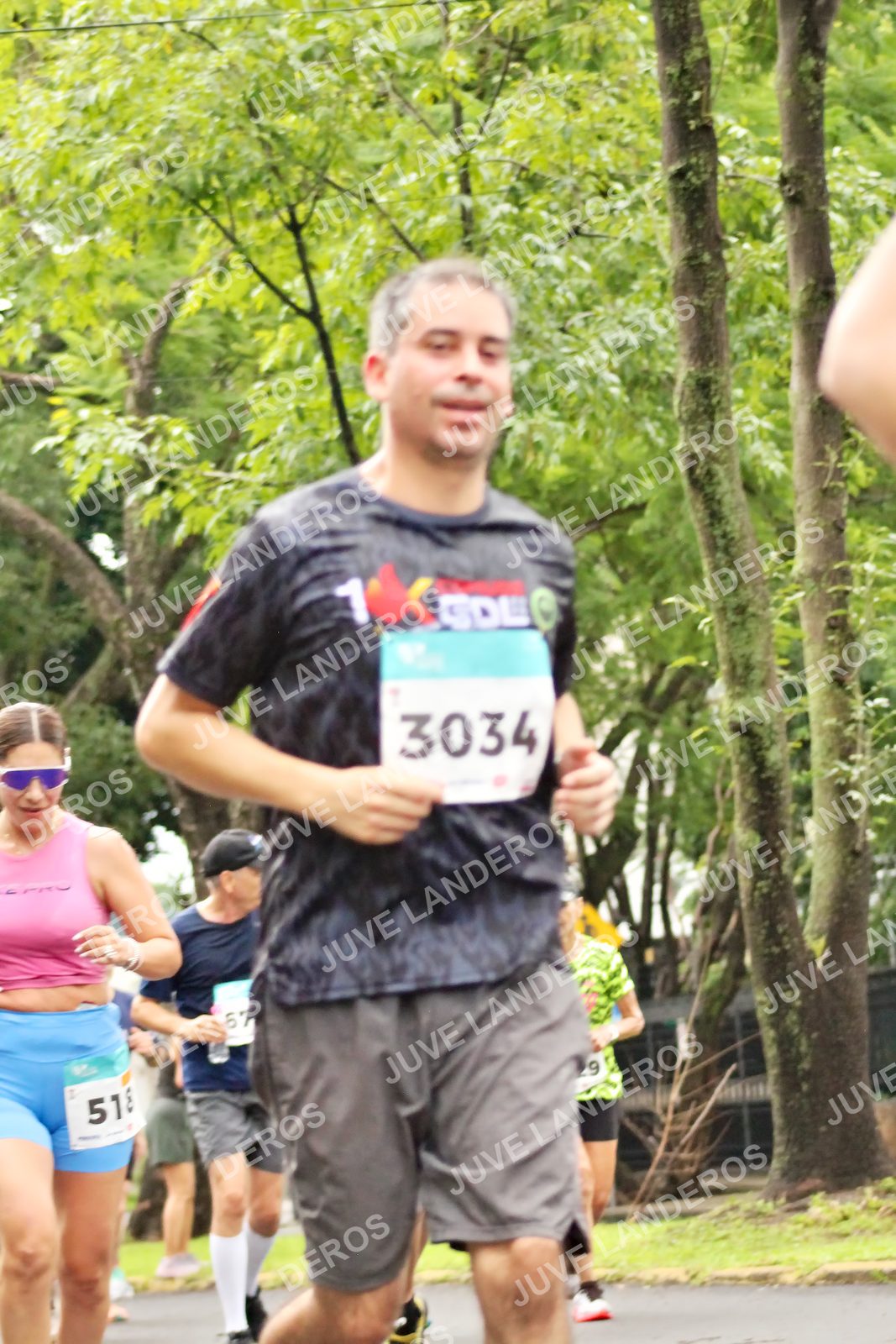 Foto del MEDIO MARATÓN ATLAS en Av. Patria, frente al Parque El Polvorín, Zapopan a las 08:34 · dorsal 3034, 1, 9, 67