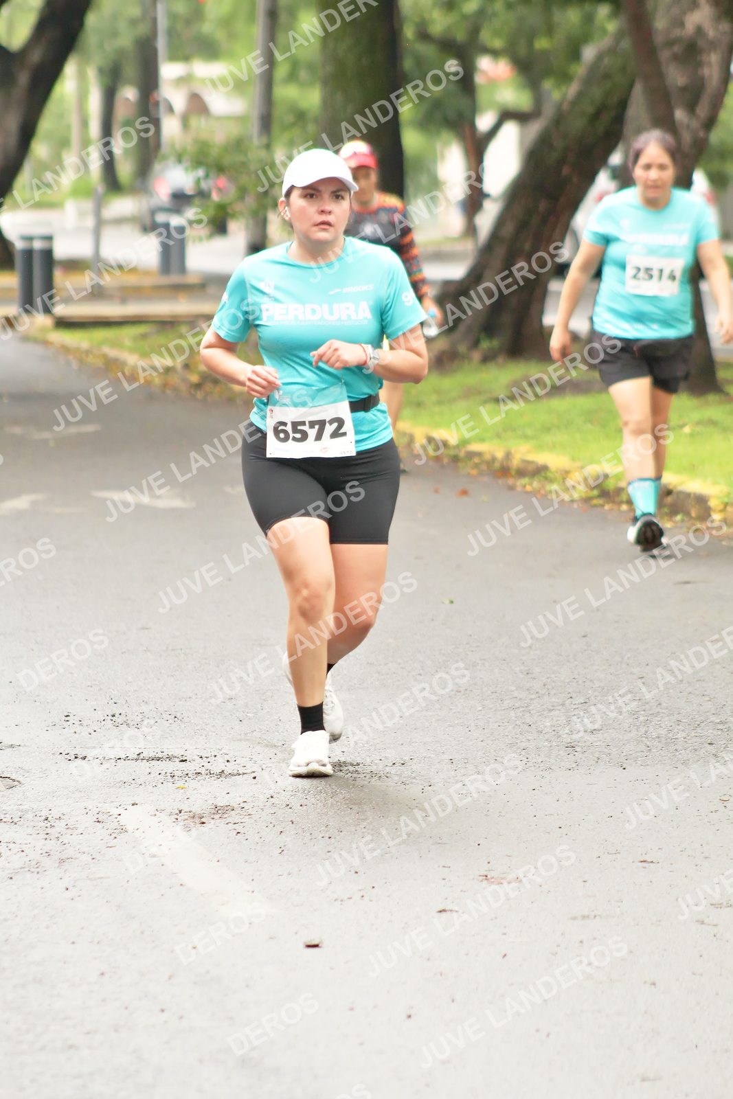 Foto del MEDIO MARATÓN ATLAS en Av. Patria, frente al Parque El Polvorín, Zapopan a las 08:54 · dorsal 6572, 2514