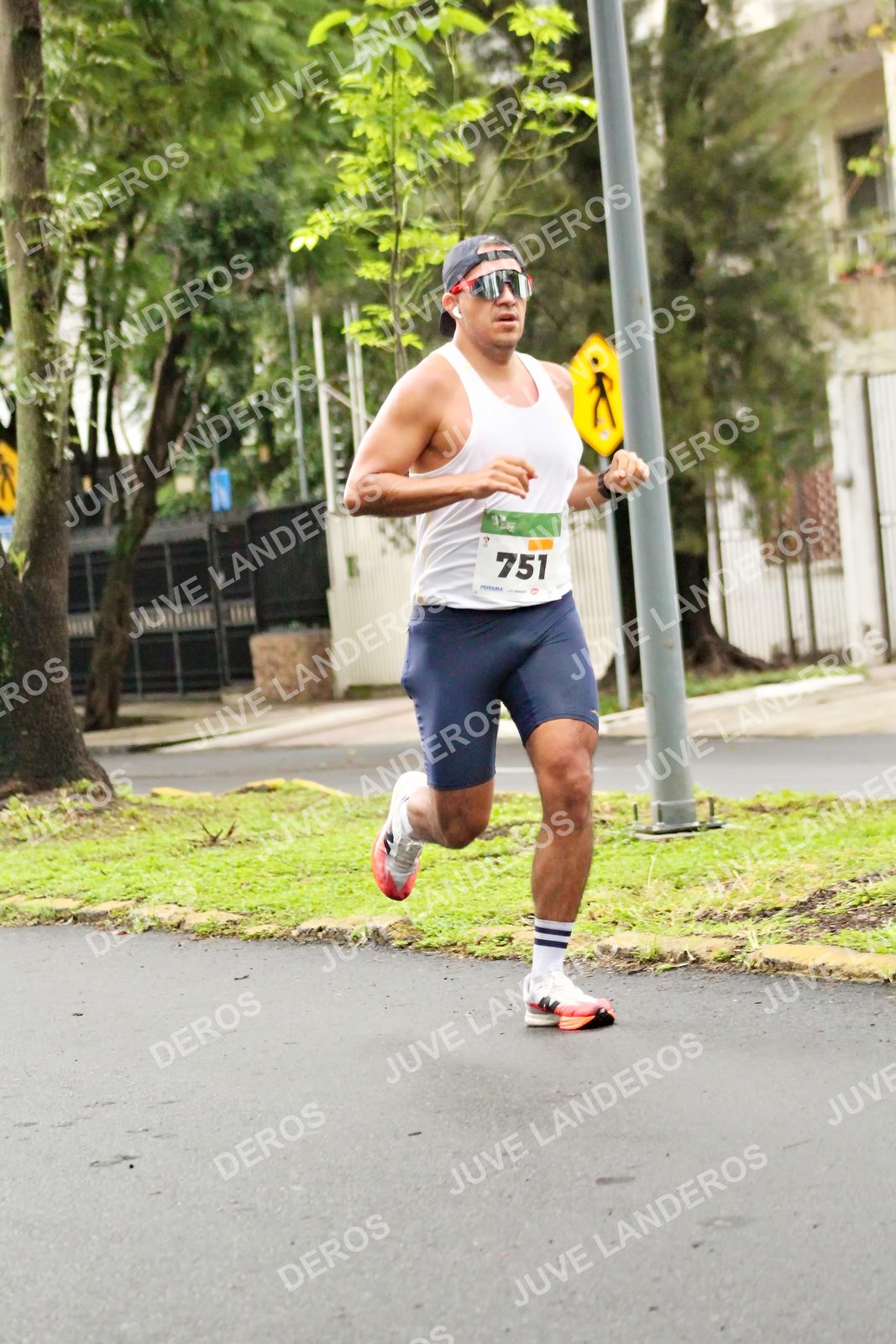 Foto del MEDIO MARATÓN ATLAS en Av. Patria, frente al Parque El Polvorín, Zapopan a las 08:08 · dorsal 751
