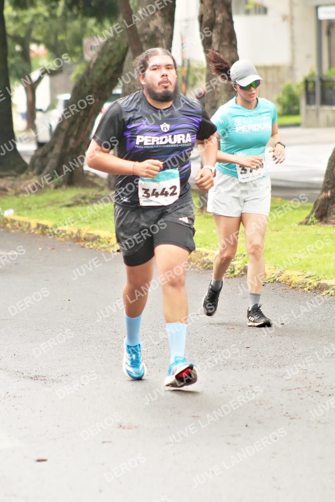 Foto del MEDIO MARATÓN ATLAS en Av. Patria, frente al Parque El Polvorín, Zapopan a las 08:52 · dorsal 3442, 37