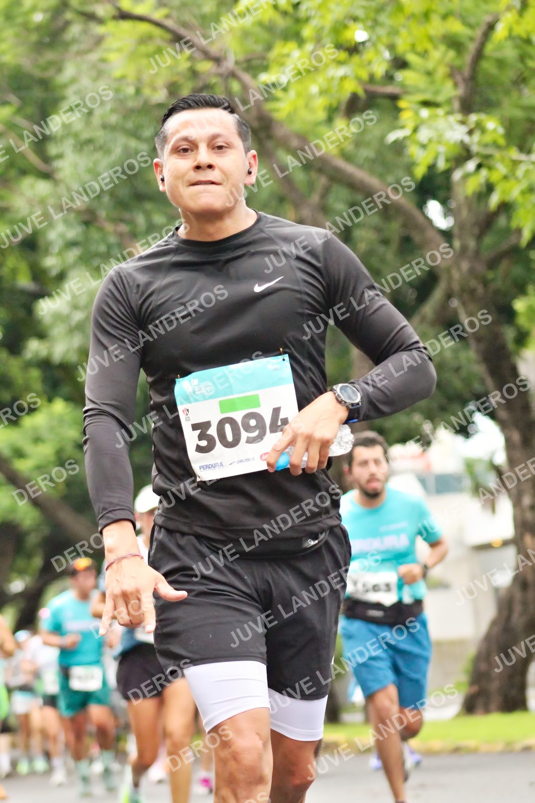Foto del MEDIO MARATÓN ATLAS en Av. Patria, frente al Parque El Polvorín, Zapopan a las 08:34 · dorsal 3094