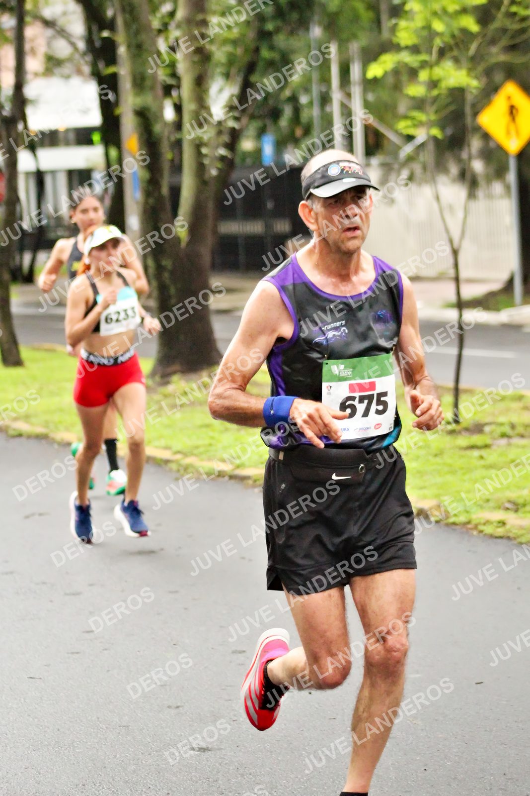 Foto del MEDIO MARATÓN ATLAS en Av. Patria, frente al Parque El Polvorín, Zapopan a las 08:10 · dorsal 6233, 675