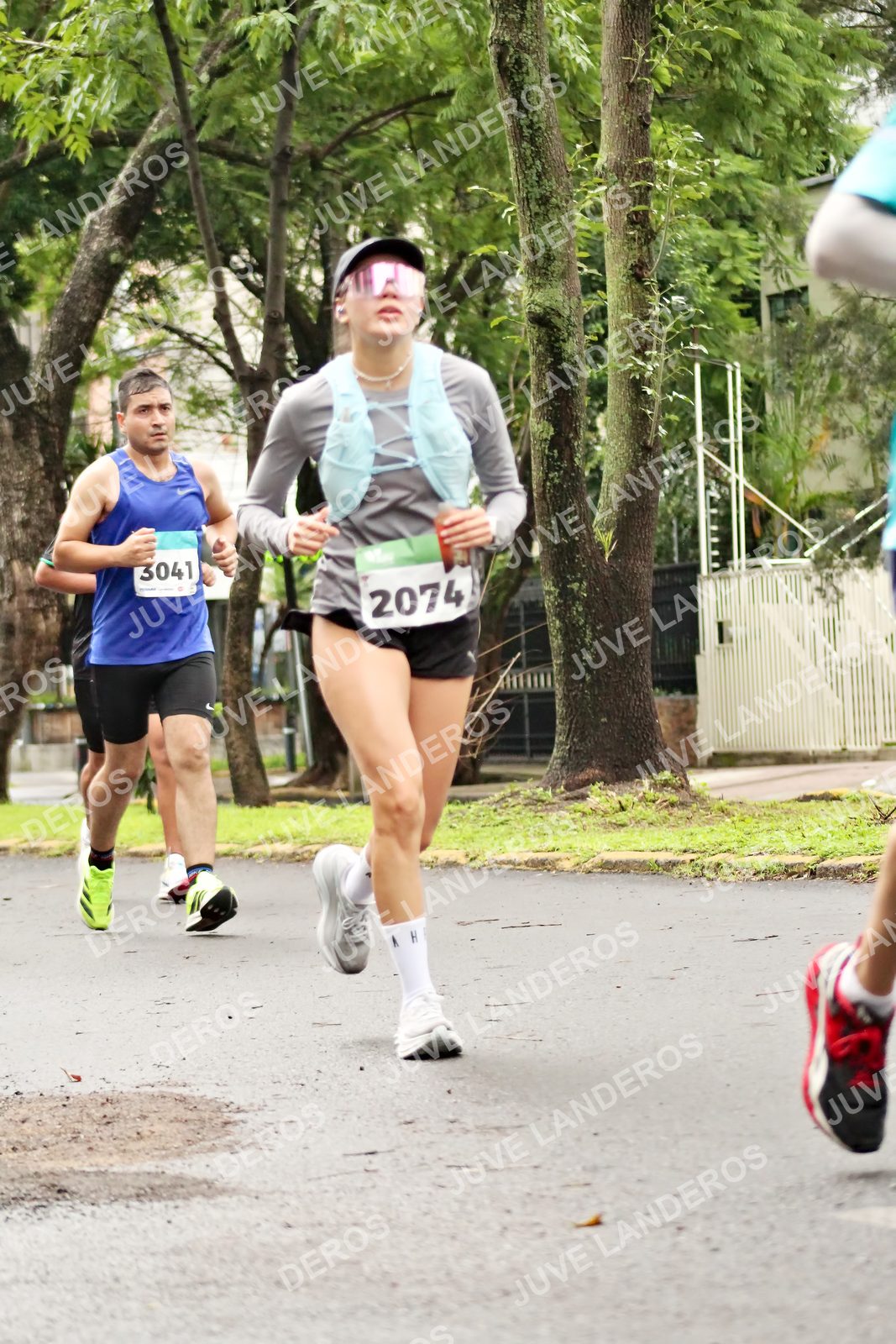 Foto del MEDIO MARATÓN ATLAS en Av. Patria, frente al Parque El Polvorín, Zapopan a las 08:34 · dorsal 2074, 3041
