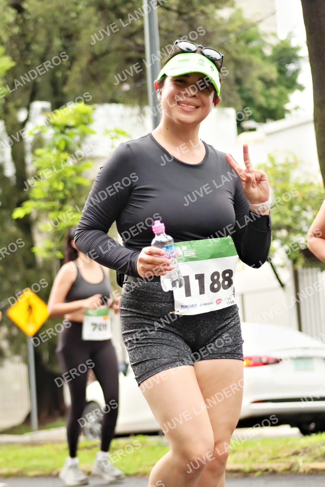 Foto del MEDIO MARATÓN ATLAS en Av. Patria, frente al Parque El Polvorín, Zapopan a las 08:42 · dorsal 1188, 701