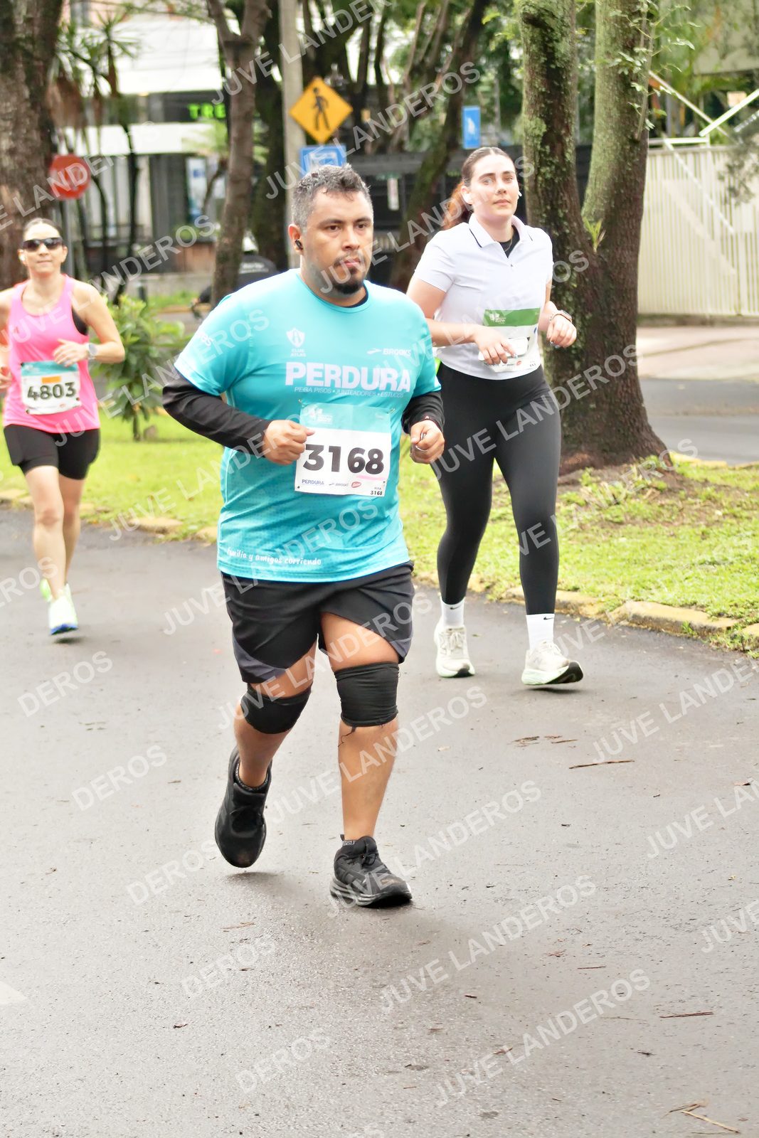 Foto del MEDIO MARATÓN ATLAS en Av. Patria, frente al Parque El Polvorín, Zapopan a las 08:51 · dorsal 3168, 4803