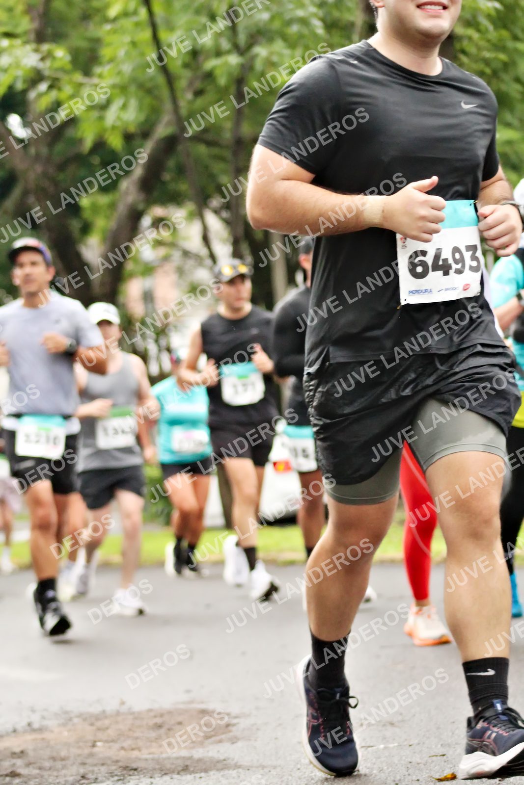 Foto del MEDIO MARATÓN ATLAS en Av. Patria, frente al Parque El Polvorín, Zapopan a las 08:32 · dorsal 6493, 171