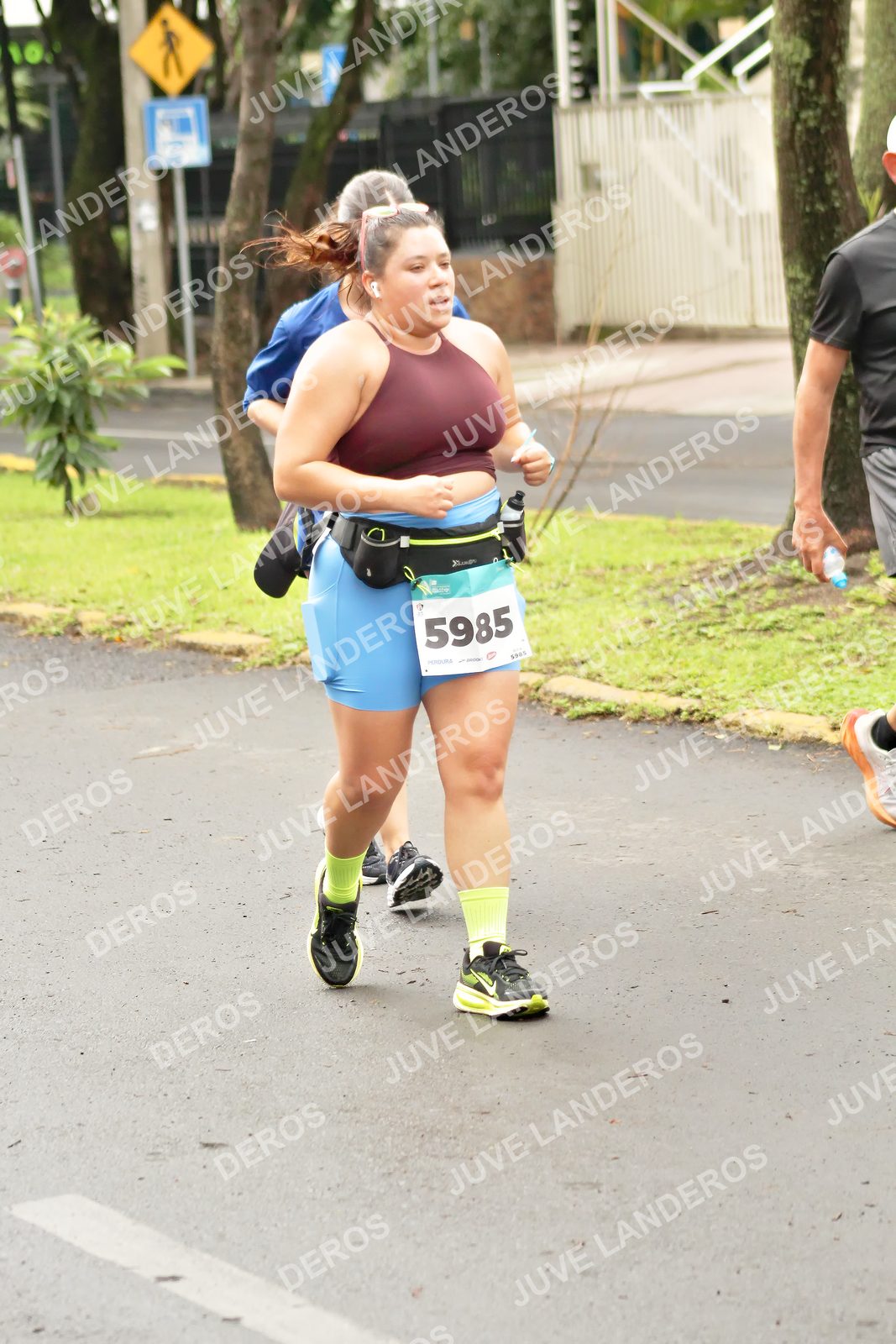 Foto del MEDIO MARATÓN ATLAS en Av. Patria, frente al Parque El Polvorín, Zapopan a las 08:56 · dorsal 5985