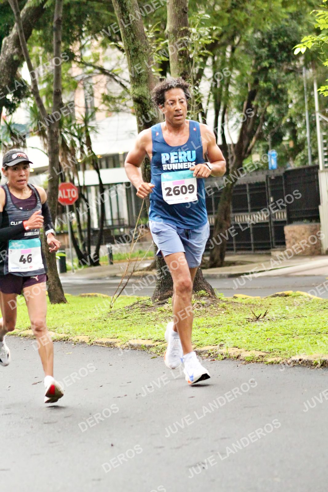 Foto del MEDIO MARATÓN ATLAS en Av. Patria, frente al Parque El Polvorín, Zapopan a las 08:05 · dorsal 2609, 46
