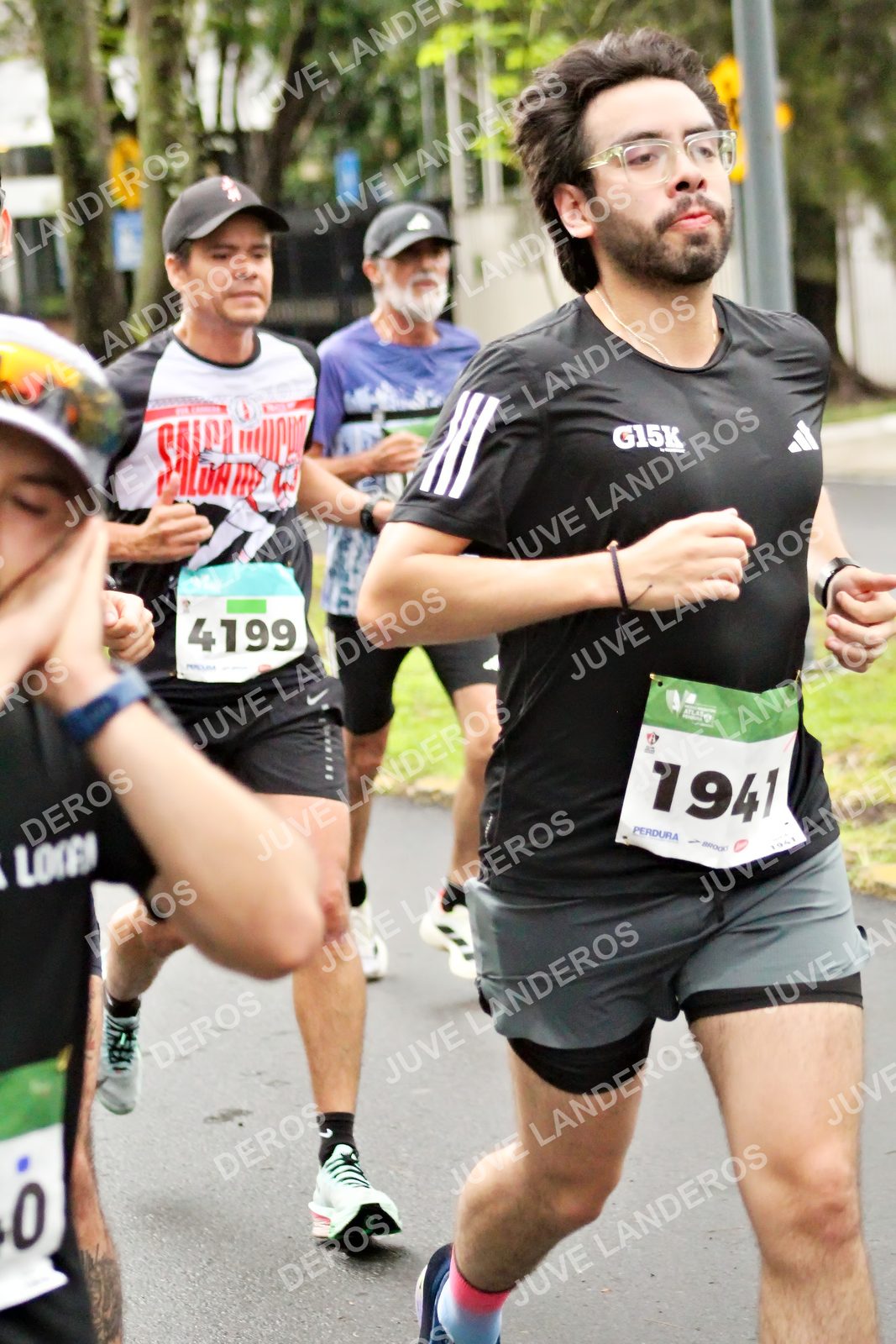 Foto del MEDIO MARATÓN ATLAS en Av. Patria, frente al Parque El Polvorín, Zapopan a las 08:10 · dorsal 1941, 4199