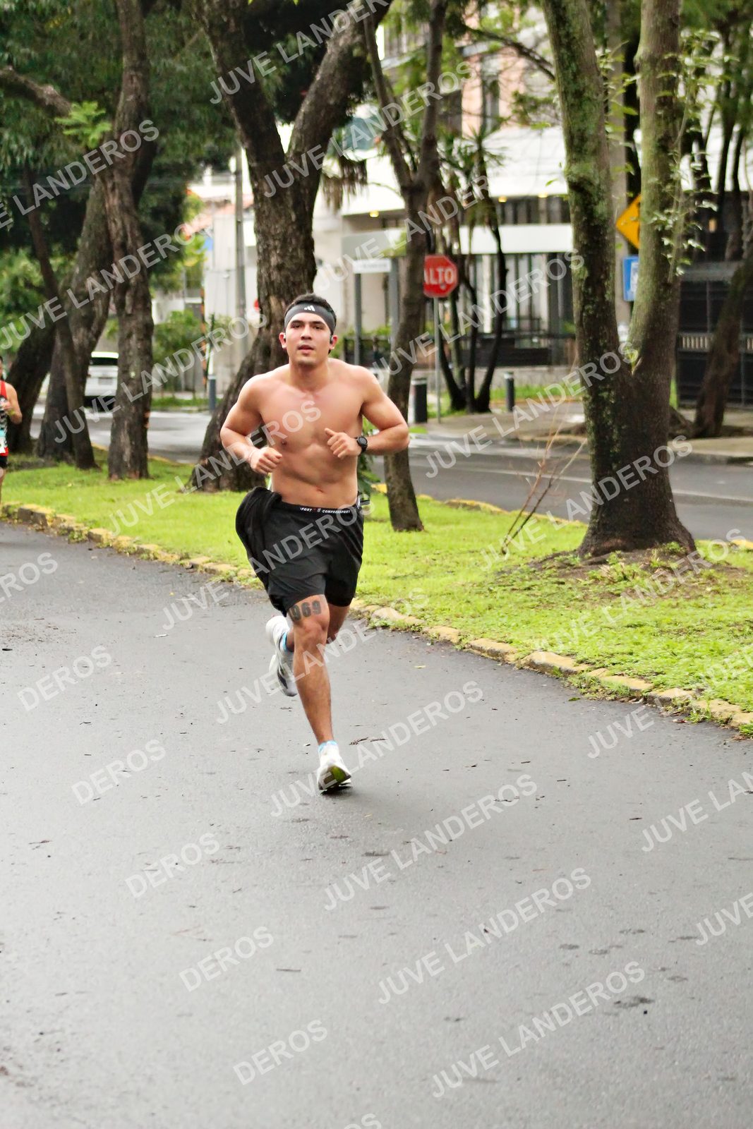 Foto del MEDIO MARATÓN ATLAS en Av. Patria, frente al Parque El Polvorín, Zapopan a las 08:06