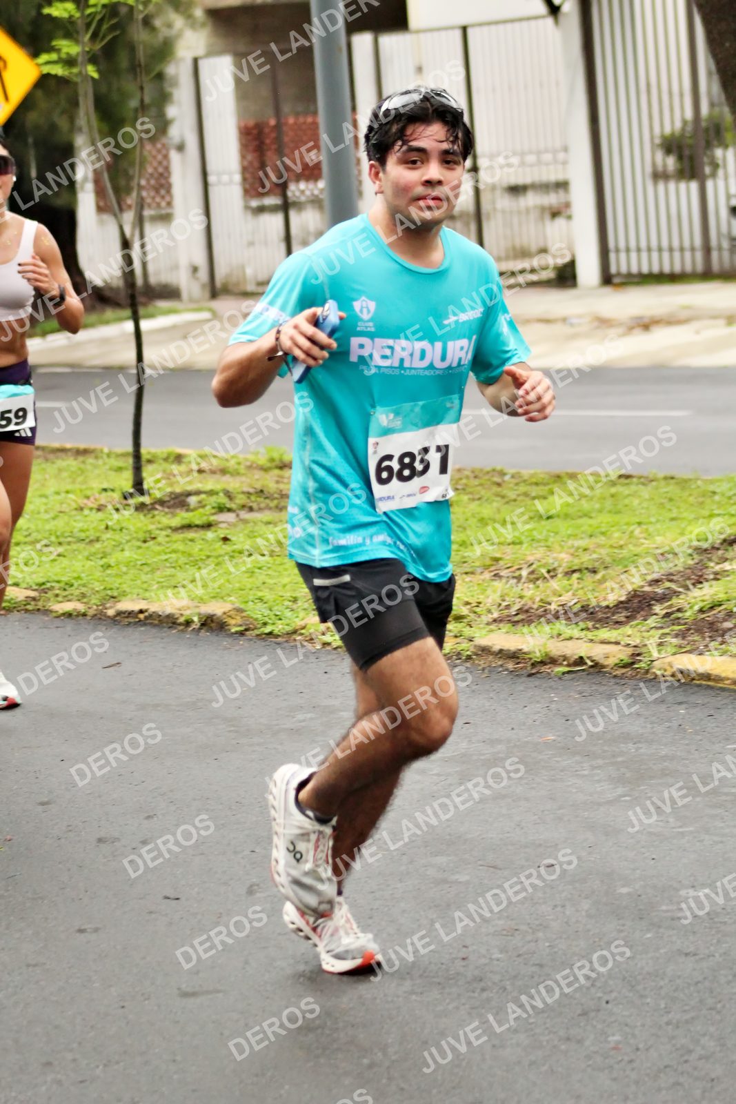 Foto del MEDIO MARATÓN ATLAS en Av. Patria, frente al Parque El Polvorín, Zapopan a las 08:20 · dorsal 59, 6831