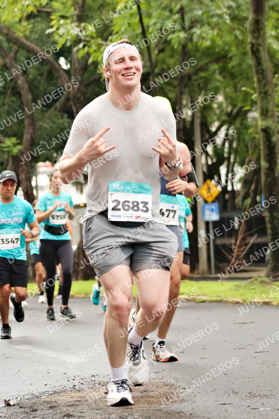 Foto del MEDIO MARATÓN ATLAS en Av. Patria, frente al Parque El Polvorín, Zapopan a las 08:30 · dorsal 2683, 477, 5759, 3547