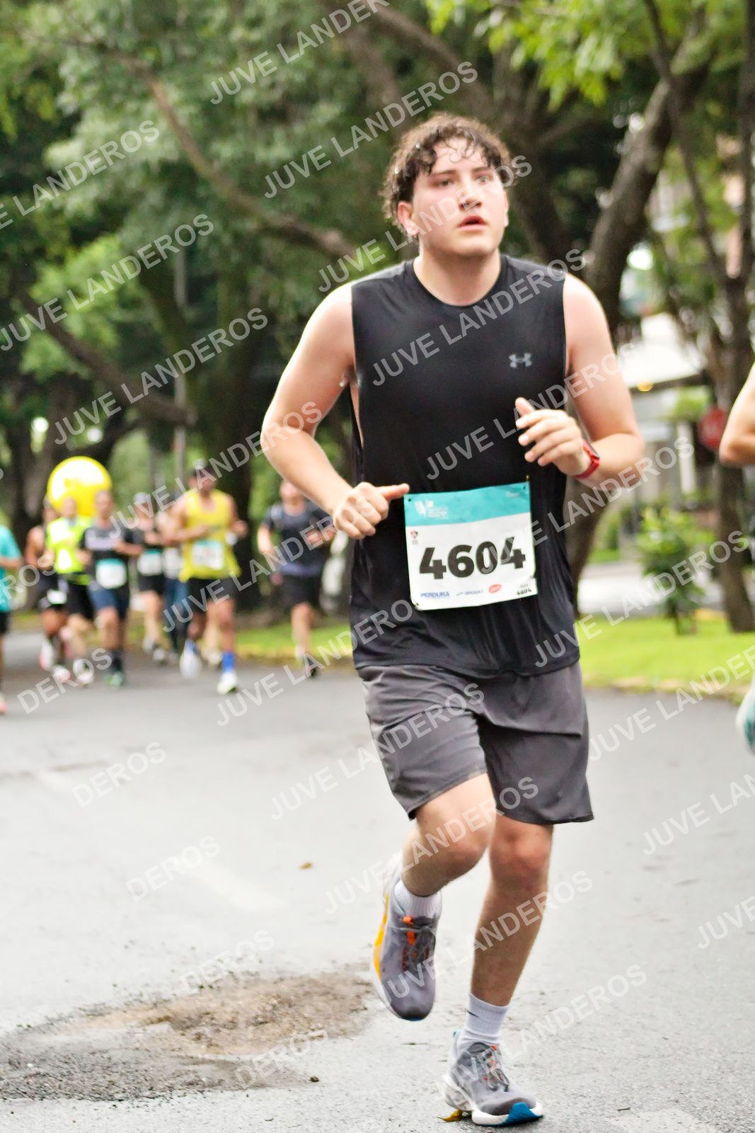 Foto del MEDIO MARATÓN ATLAS en Av. Patria, frente al Parque El Polvorín, Zapopan a las 08:11 · dorsal 4604