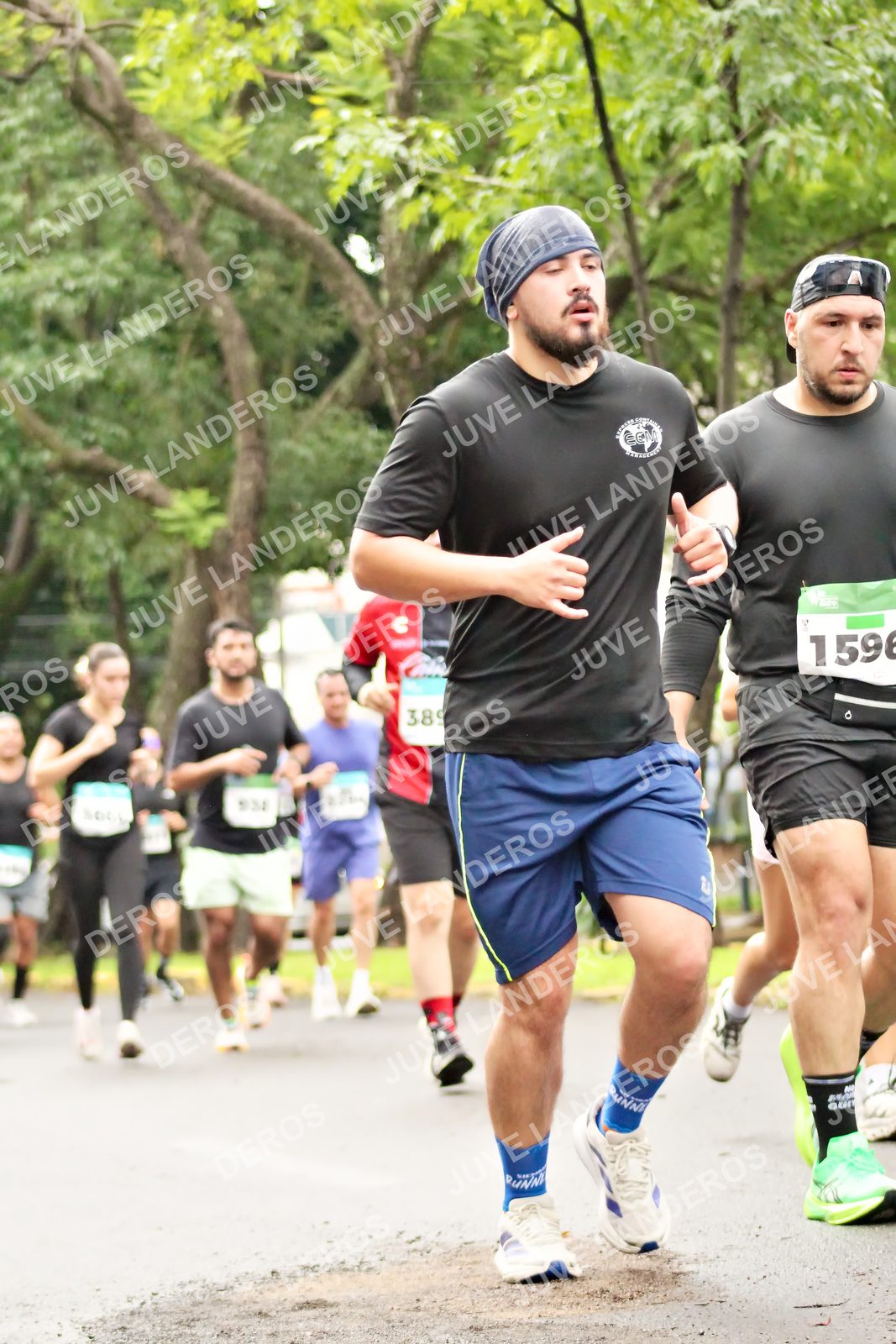Foto del MEDIO MARATÓN ATLAS en Av. Patria, frente al Parque El Polvorín, Zapopan a las 08:42 · dorsal 389, 1596