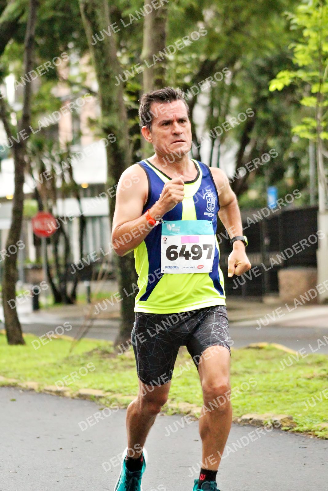 Foto del MEDIO MARATÓN ATLAS en Av. Patria, frente al Parque El Polvorín, Zapopan a las 07:59 · dorsal 6497