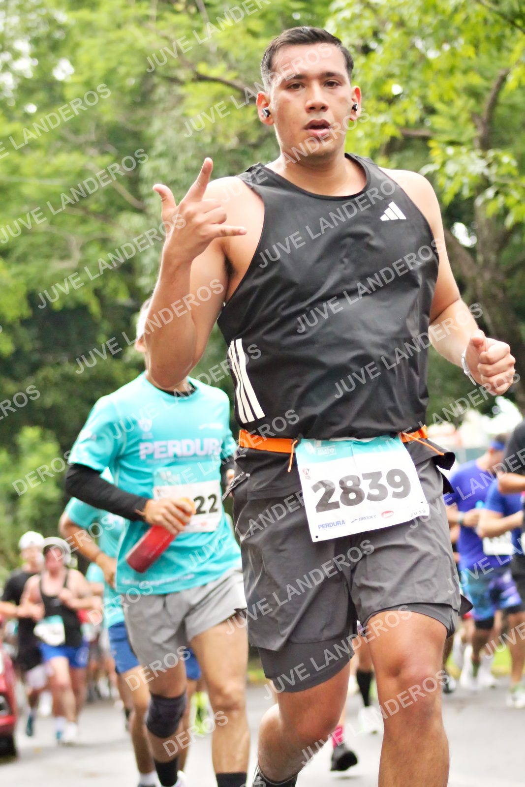 Foto del MEDIO MARATÓN ATLAS en Av. Patria, frente al Parque El Polvorín, Zapopan a las 08:31 · dorsal 2839, 22