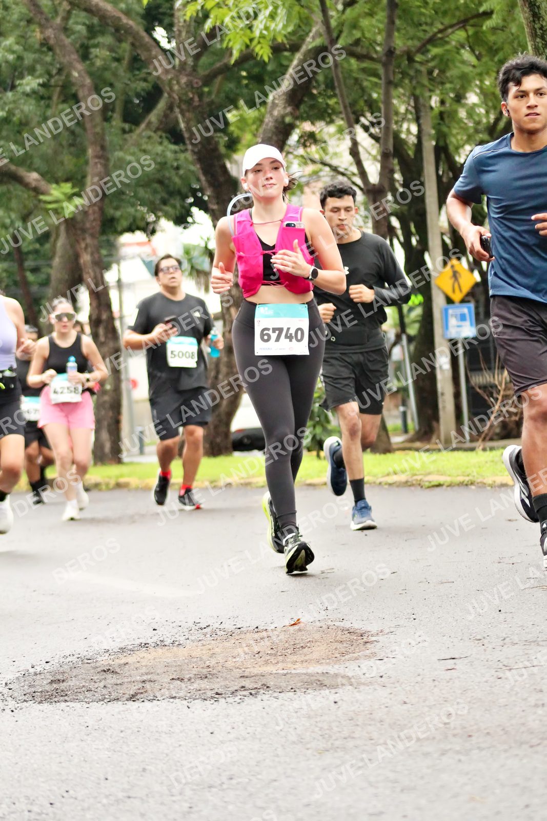 Foto del MEDIO MARATÓN ATLAS en Av. Patria, frente al Parque El Polvorín, Zapopan a las 08:40 · dorsal 6740, 5008