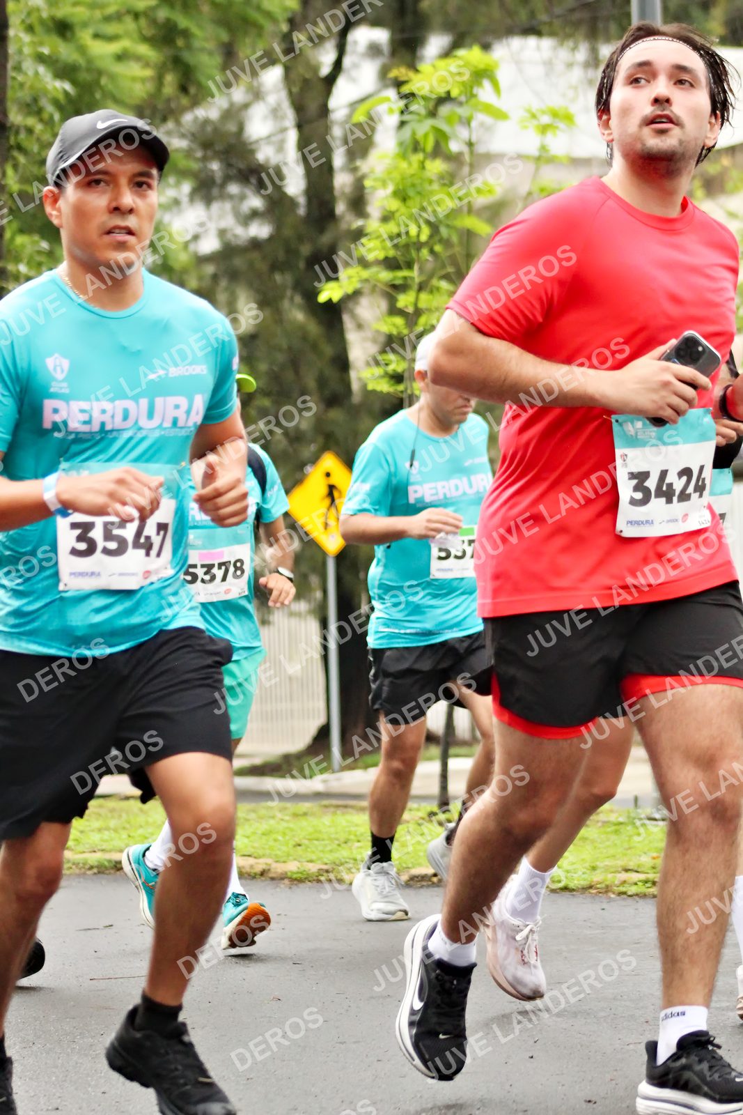Foto del MEDIO MARATÓN ATLAS en Av. Patria, frente al Parque El Polvorín, Zapopan a las 08:30 · dorsal 3547, 3424, 5378, 537