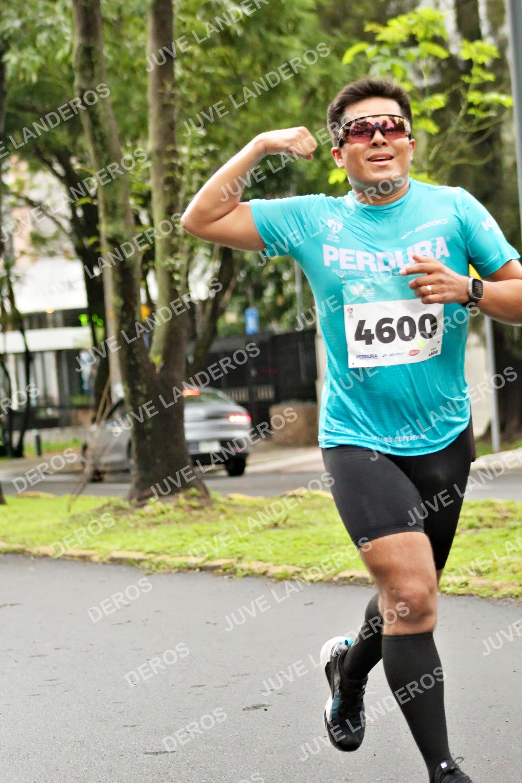 Foto del MEDIO MARATÓN ATLAS en Av. Patria, frente al Parque El Polvorín, Zapopan a las 08:11 · dorsal 4600