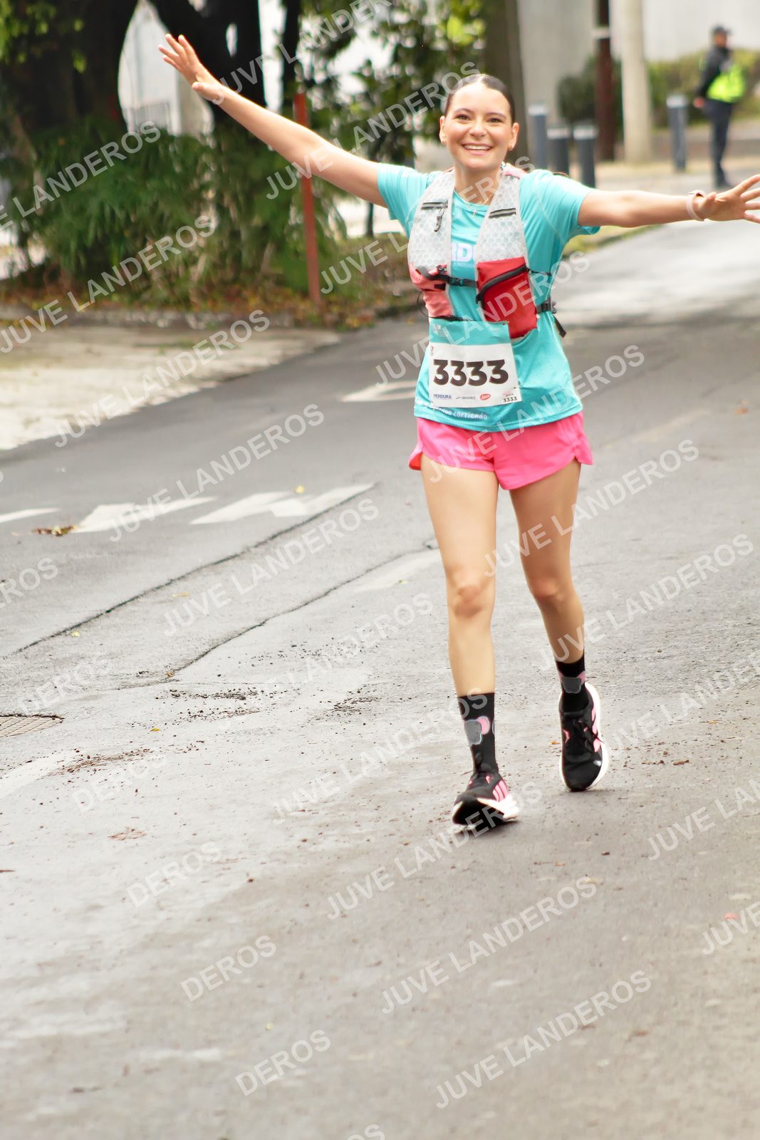 Foto del MEDIO MARATÓN ATLAS en Av. Patria, frente al Parque El Polvorín, Zapopan a las 09:06 · dorsal 3333