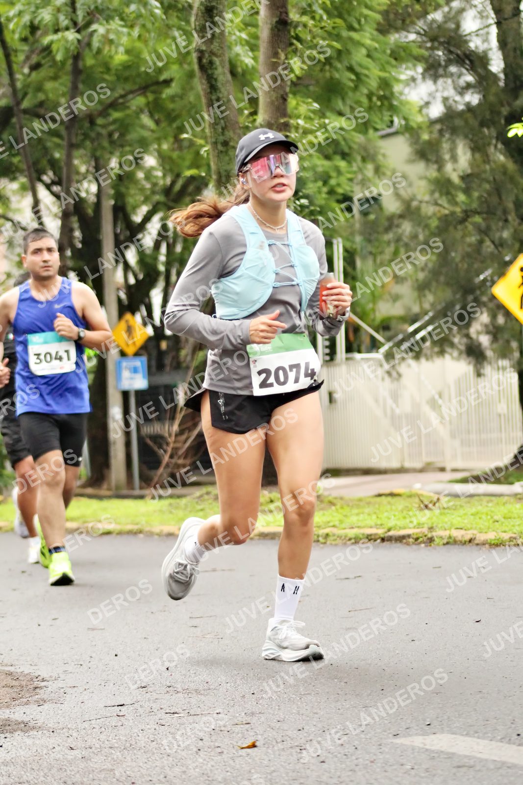 Foto del MEDIO MARATÓN ATLAS en Av. Patria, frente al Parque El Polvorín, Zapopan a las 08:34 · dorsal 2074, 3041