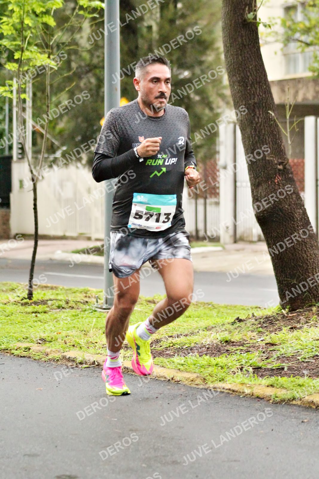Foto del MEDIO MARATÓN ATLAS en Av. Patria, frente al Parque El Polvorín, Zapopan a las 08:01 · dorsal 5713