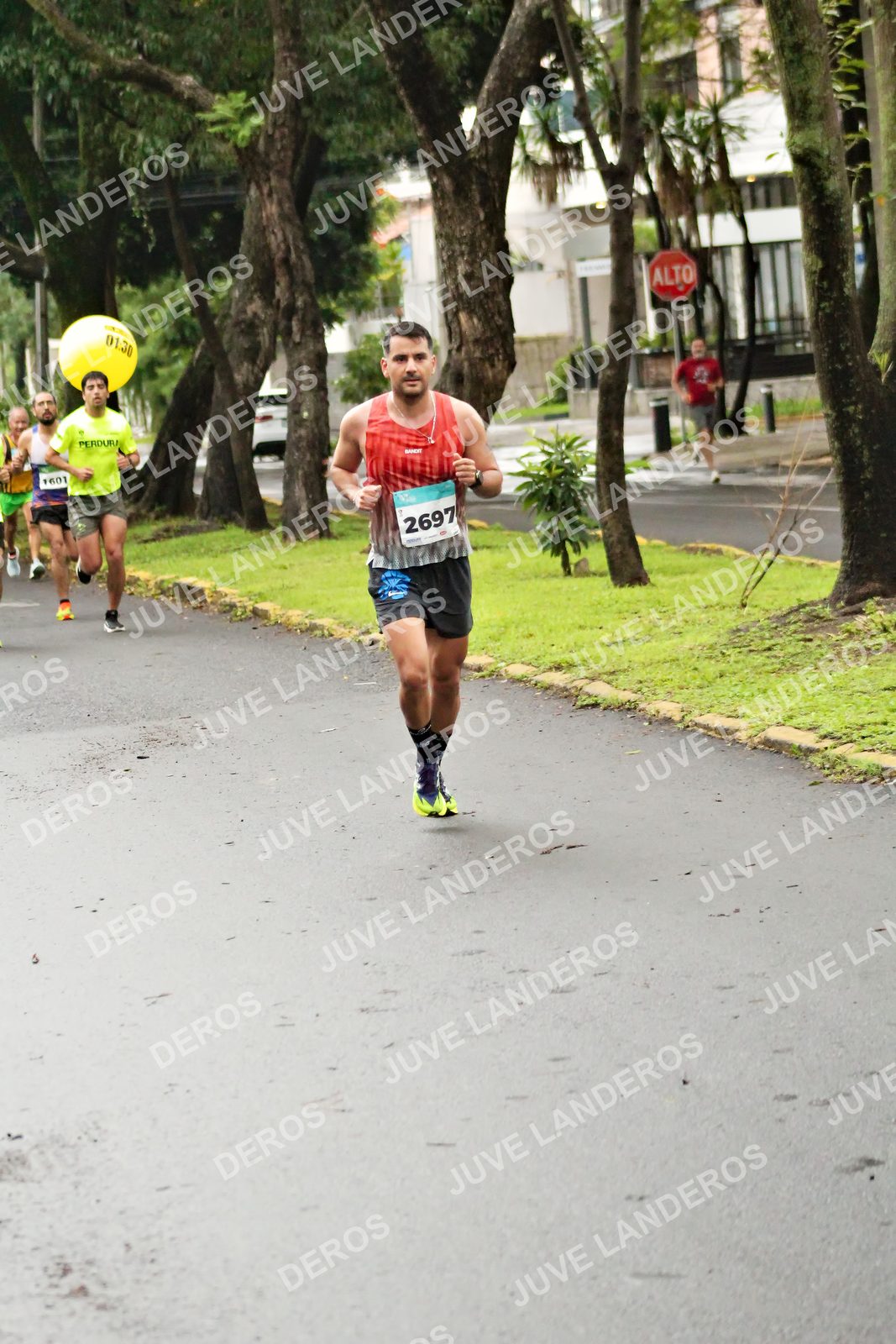 Foto del MEDIO MARATÓN ATLAS en Av. Patria, frente al Parque El Polvorín, Zapopan a las 08:04 · dorsal 2697, 1601
