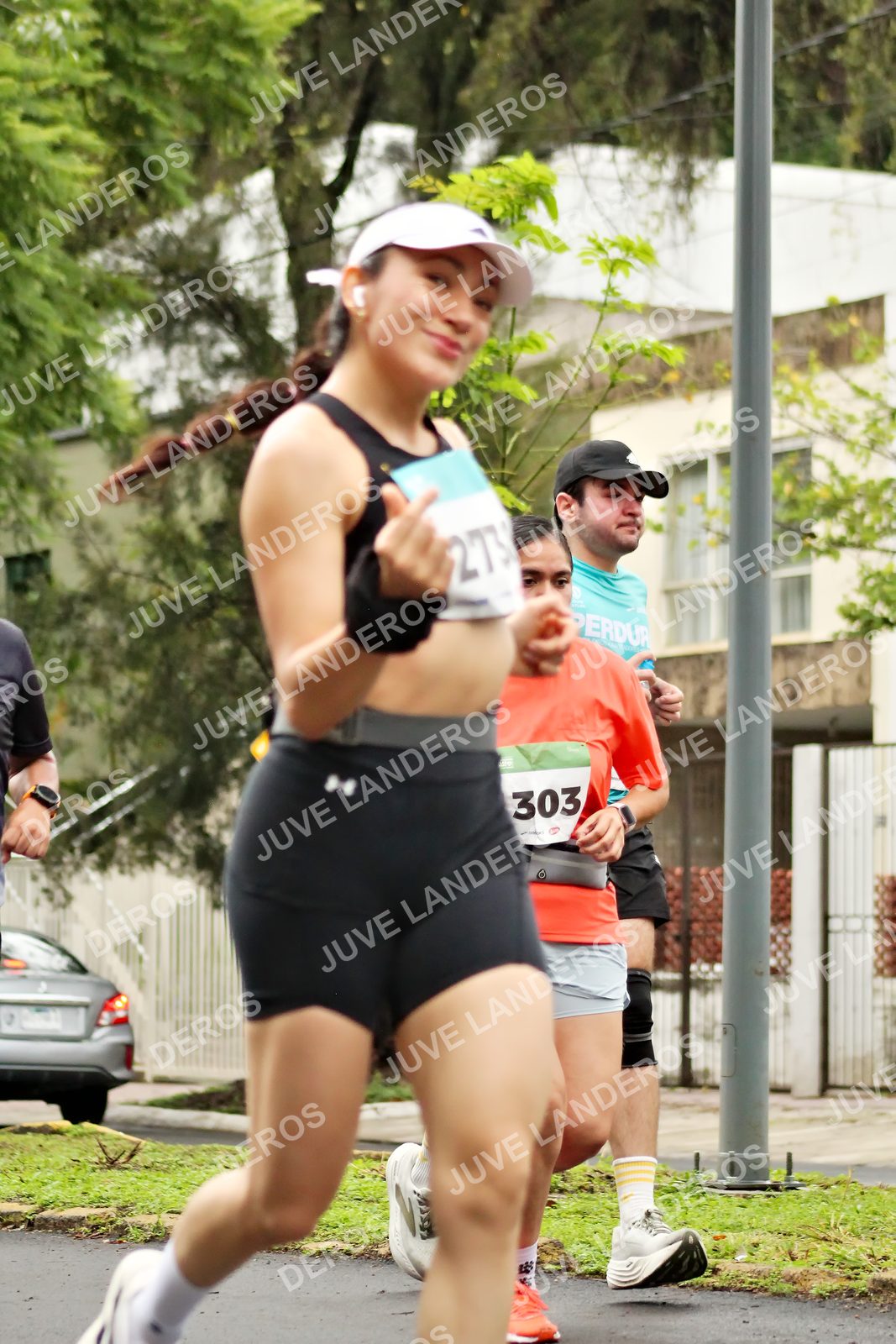 Foto del MEDIO MARATÓN ATLAS en Av. Patria, frente al Parque El Polvorín, Zapopan a las 08:26 · dorsal 303, 273