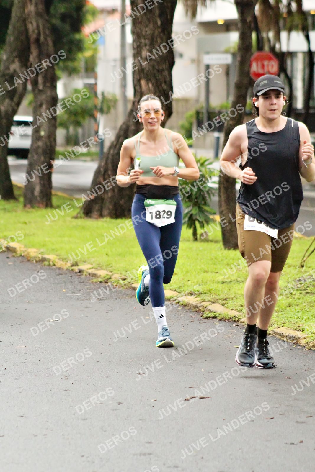 Foto del MEDIO MARATÓN ATLAS en Av. Patria, frente al Parque El Polvorín, Zapopan a las 08:06 · dorsal 1829