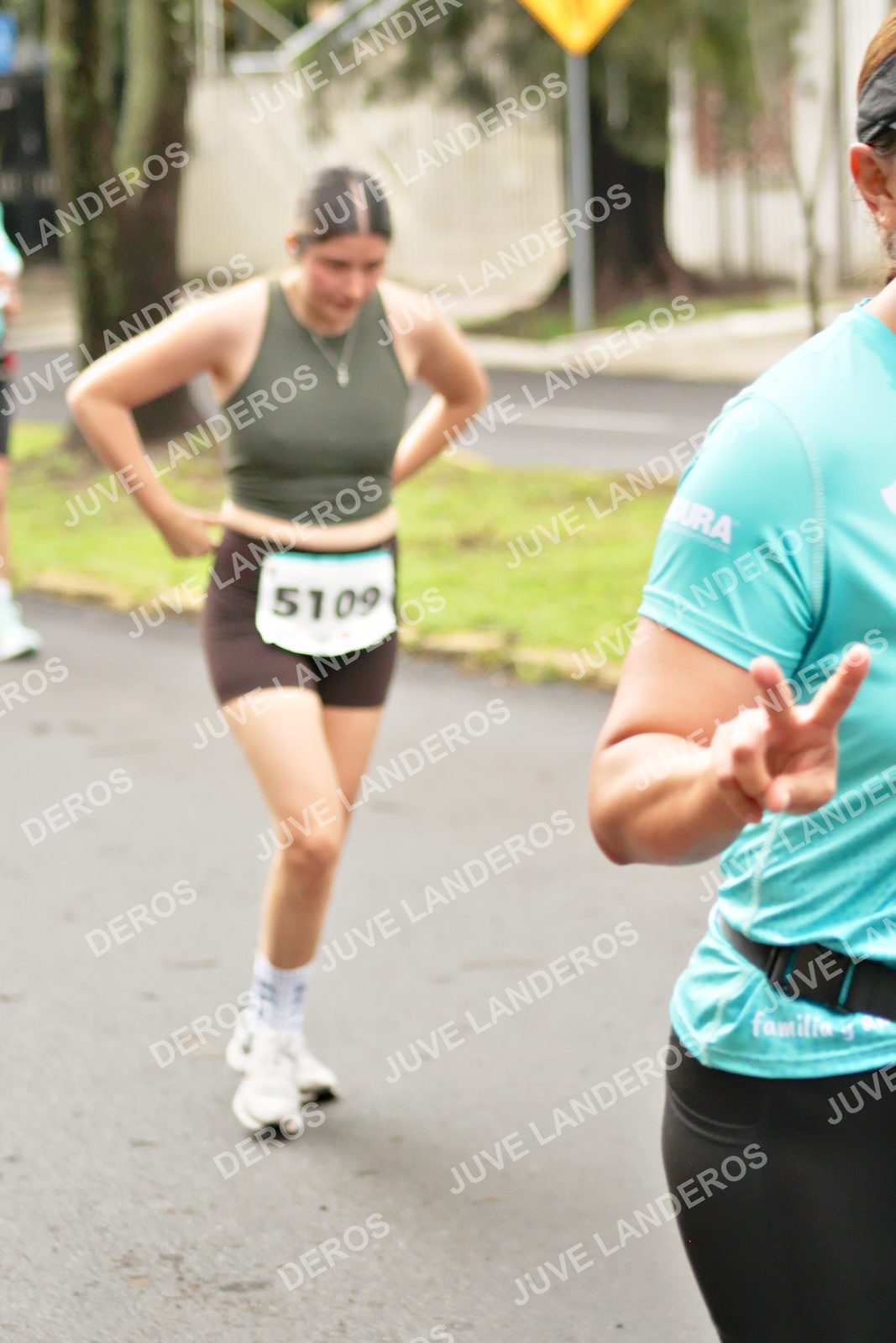 Foto del MEDIO MARATÓN ATLAS en Av. Patria, frente al Parque El Polvorín, Zapopan a las 08:49 · dorsal 5109