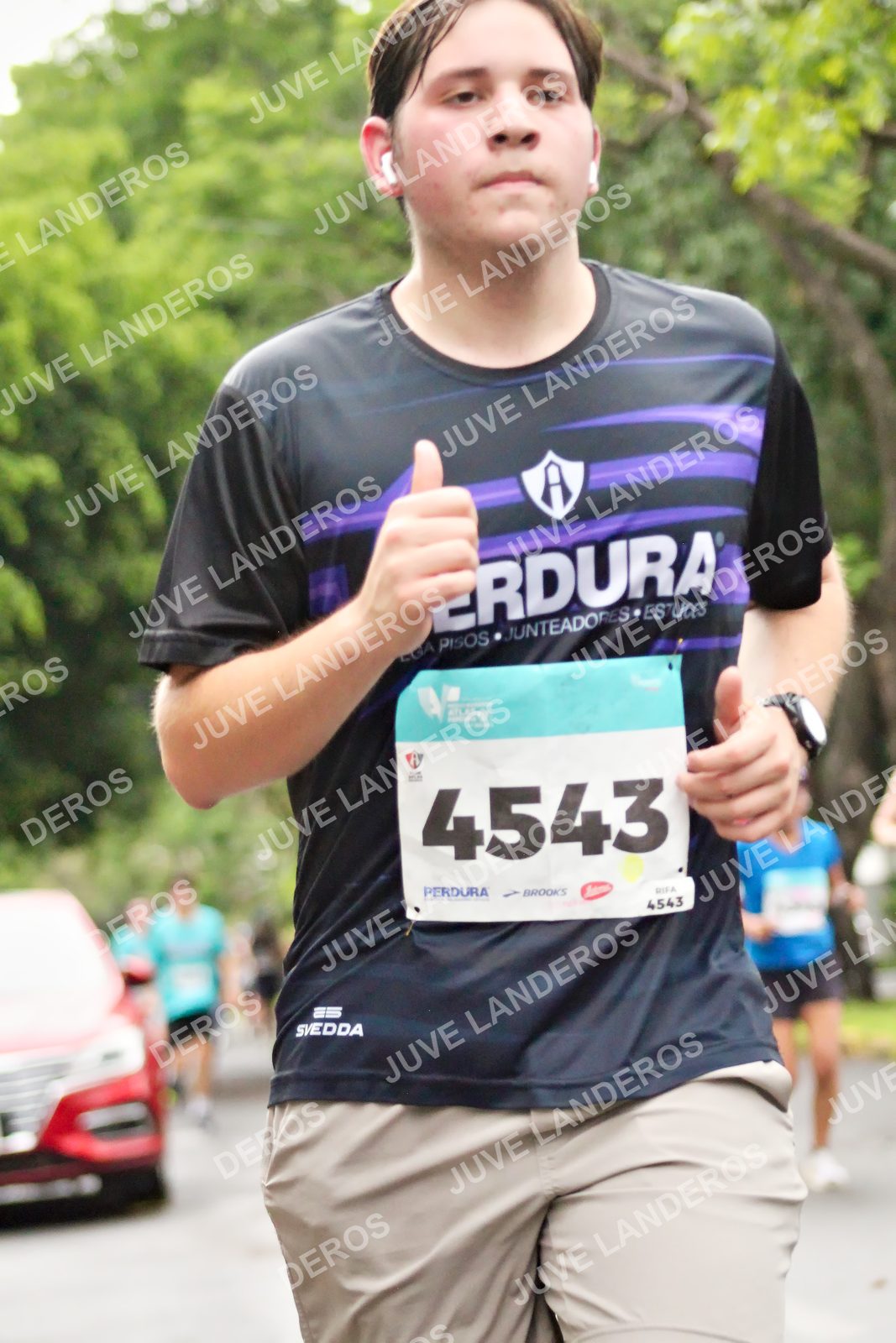 Foto del MEDIO MARATÓN ATLAS en Av. Patria, frente al Parque El Polvorín, Zapopan a las 08:16 · dorsal 4543, 25