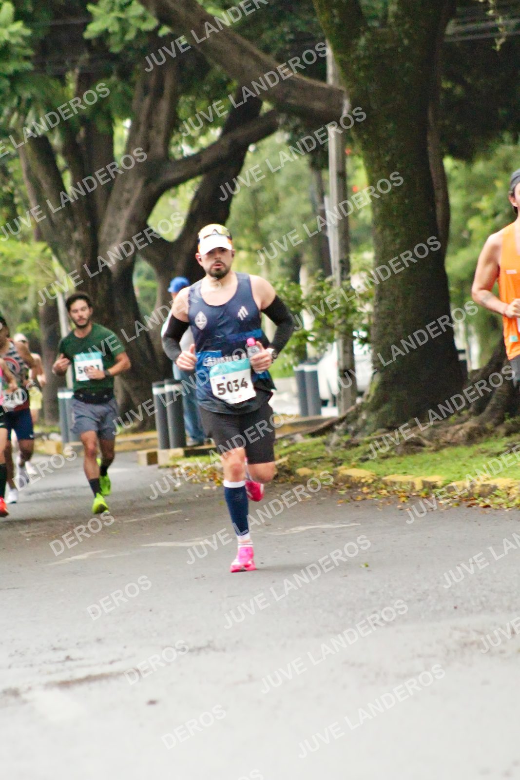 Foto del MEDIO MARATÓN ATLAS en Av. Patria, frente al Parque El Polvorín, Zapopan a las 08:05 · dorsal 5034