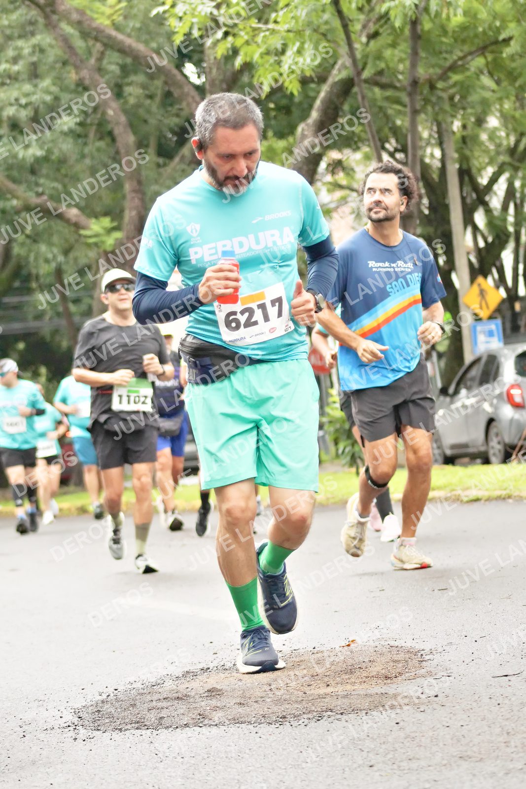 Foto del MEDIO MARATÓN ATLAS en Av. Patria, frente al Parque El Polvorín, Zapopan a las 08:43 · dorsal 6217